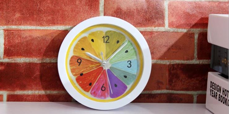 Idyllic fruit table clock (5)